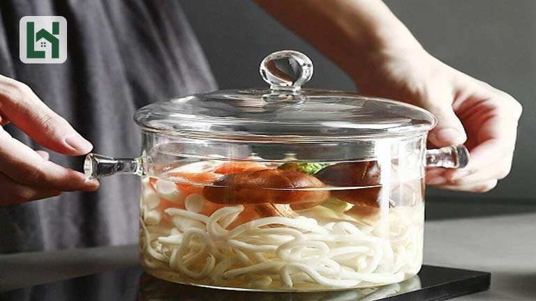 طرز تهیه مرغ در ظرف پیرکس در فر