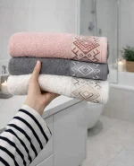 حوله دست و صورت ملا هوم مدل طرح سنتی (Etnik)در ابعاد ۵۰ در ۹۰ سانتی‌متر